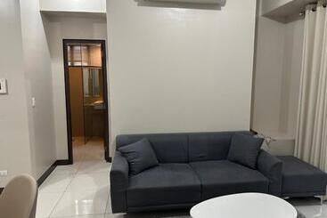 Family Home In The Florence Mckinley Hill Taguig