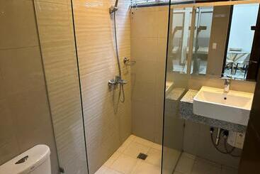 Family Home In The Florence Mckinley Hill Taguig