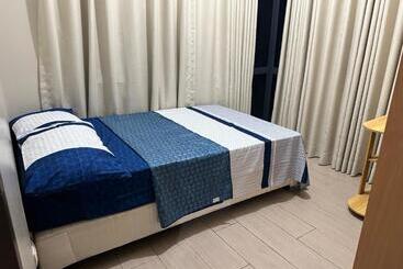 Family Home In The Florence Mckinley Hill Taguig