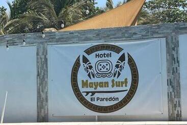 هتل Mayan Surf