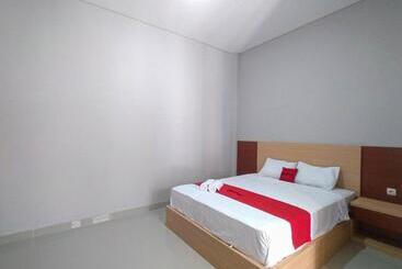هتل Reddoorz Syariah Near Alun Alun Tegal 2