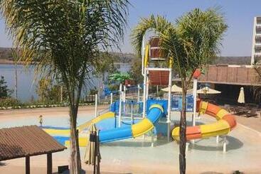 هتل Resort Praias Do Lago Park