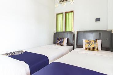 هتل Spot On 93430 Delta Bnb Residence