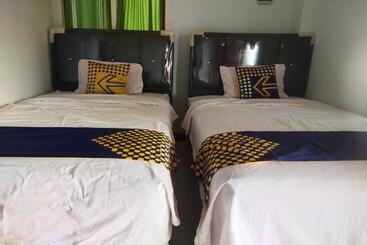 בית מלון כפרי Spot On 93430 Delta Bnb Residence