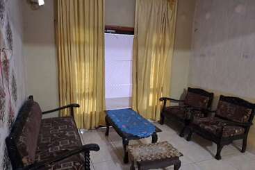 هتل Spot On 93464 Penginapan Tulimario Syariah