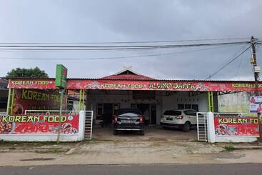 هتل Spot On 93464 Penginapan Tulimario Syariah