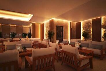 Mans Lux 8 Apartman