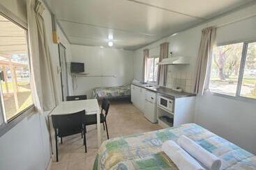 فندق على الطريق Mt Barker Holiday Park   Western Australia