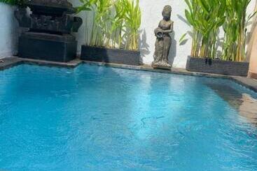 膳宿费 Chua Guest House Canggu