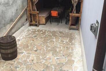 پانسیون Tatul Guest House