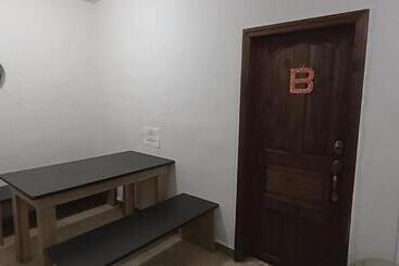 Soluna Female Only Hostel