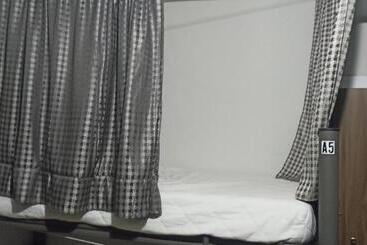 Soluna Female Only Hostel