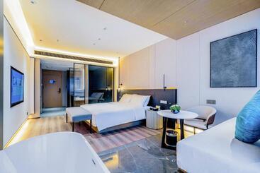 Yunmu Hotel Luzhou