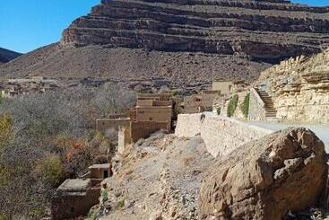 هاستل Auberge Amougar