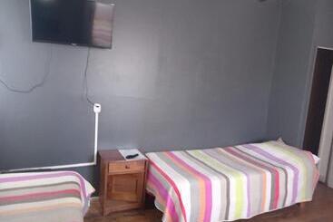 هاستل Hostal Salvador