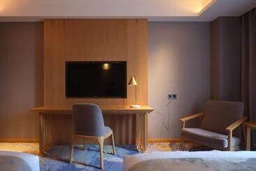 Baian Art Hotel Luzhou