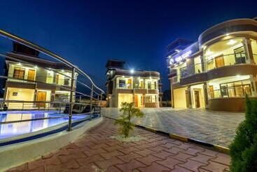 تختخواب و صبحانه Dubai Infinite Luxury Suites