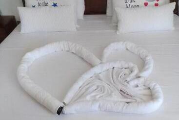 تختخواب و صبحانه Dubai Infinite Luxury Suites