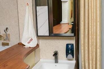 تختخواب و صبحانه Dubai Infinite Luxury Suites