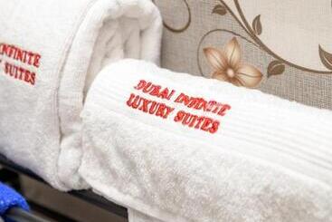 تختخواب و صبحانه Dubai Infinite Luxury Suites