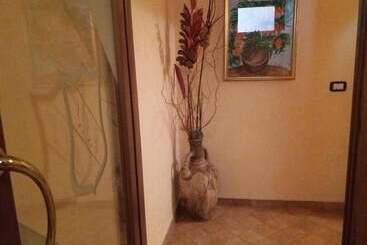 تختخواب و صبحانه La Loggia