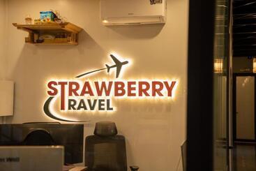 تختخواب و صبحانه Strawberry House , Tour & Motorbikes Rentel