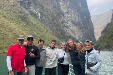 تختخواب و صبحانه Strawberry House , Tour & Motorbikes Rentel