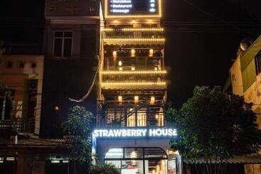 تختخواب و صبحانه Strawberry House , Tour & Motorbikes Rentel