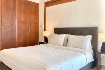Cozy 2br With Ocean View In Cartagena