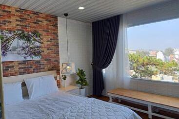 هتل Bồ Công Anh Hostel