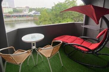 هتل Chanmel Riverside