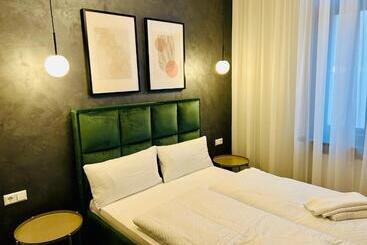Motel Blue Messe