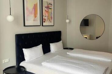 Motel Blue Messe