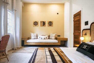 پانسیون Heirloom Guesthouse