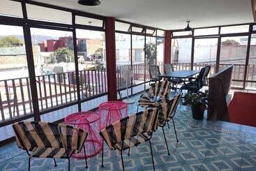 پانسیون Lidia Anturios Suites