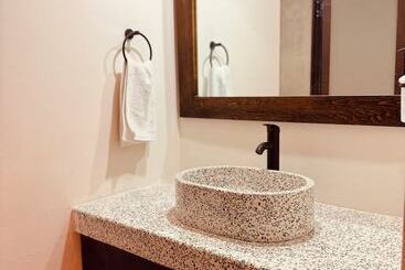 پانسیون Lidia Anturios Suites