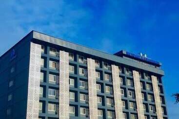 Sm Tower Hotel And Convention Berau