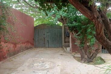 33 0asis Riad Resort