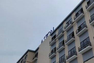 Aston Palu Hotel & Conference Center