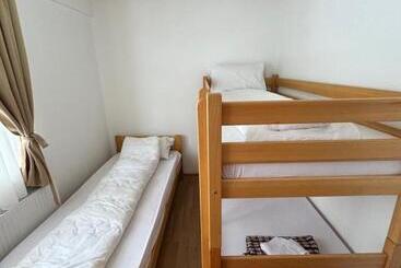 تختخواب و صبحانه Bjelasnica Villa Treskina Dvorišta Apartmani Izletište Ribnjak