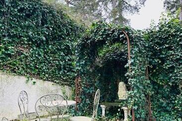 تختخواب و صبحانه Maison D Hôtes Prince Face Au Château Du Clos Luce