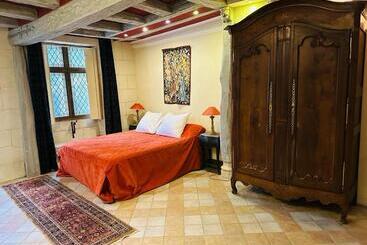 تختخواب و صبحانه Maison D Hôtes Prince Face Au Château Du Clos Luce