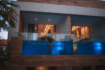 مبيت وإفطار Suite Piscina Privativa E Café Flutuante