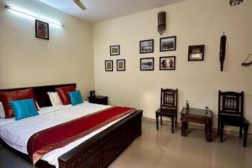 تختخواب و صبحانه Supyar Mahal