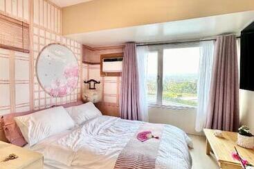 公寓式酒店  Doms Ryokan In Avida Aspira With Wifi And Netflix