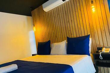 هتل Calle Real Inn
