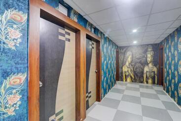 هتل Collection O Chandra Guest House