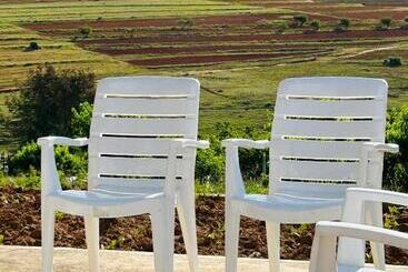 هتل Cozy Farm 3bdrm 8 Km Thababosiu