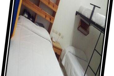 هتل کپسول Hostal De Escandón