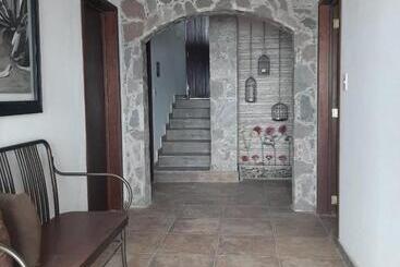 فندق Essencia Casa De Piedra